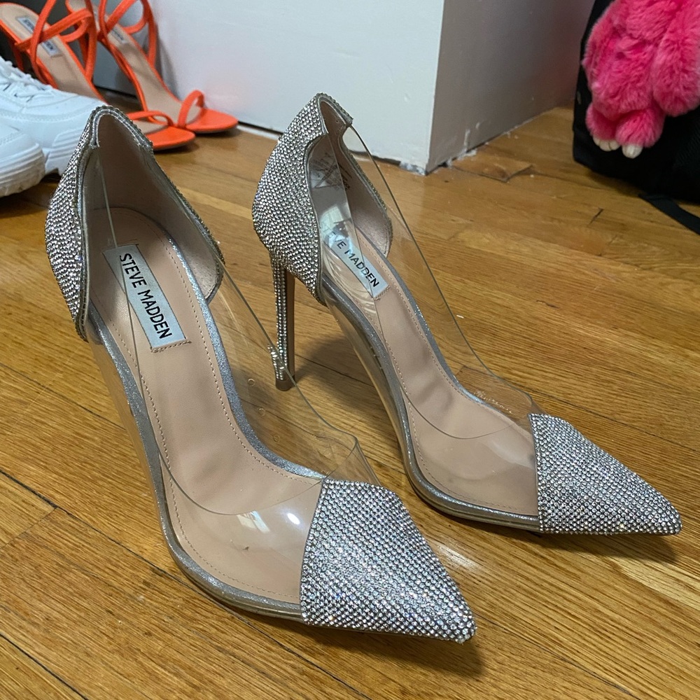 STEVE MADDEN MALIBU-R CLEAR RHINESTONE CLOSED TOE HEEL